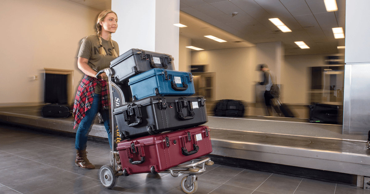 TRAVEL SMART: LIGHTWEIGHT CASES FOR THE MORDERN GLOBETROTTER 